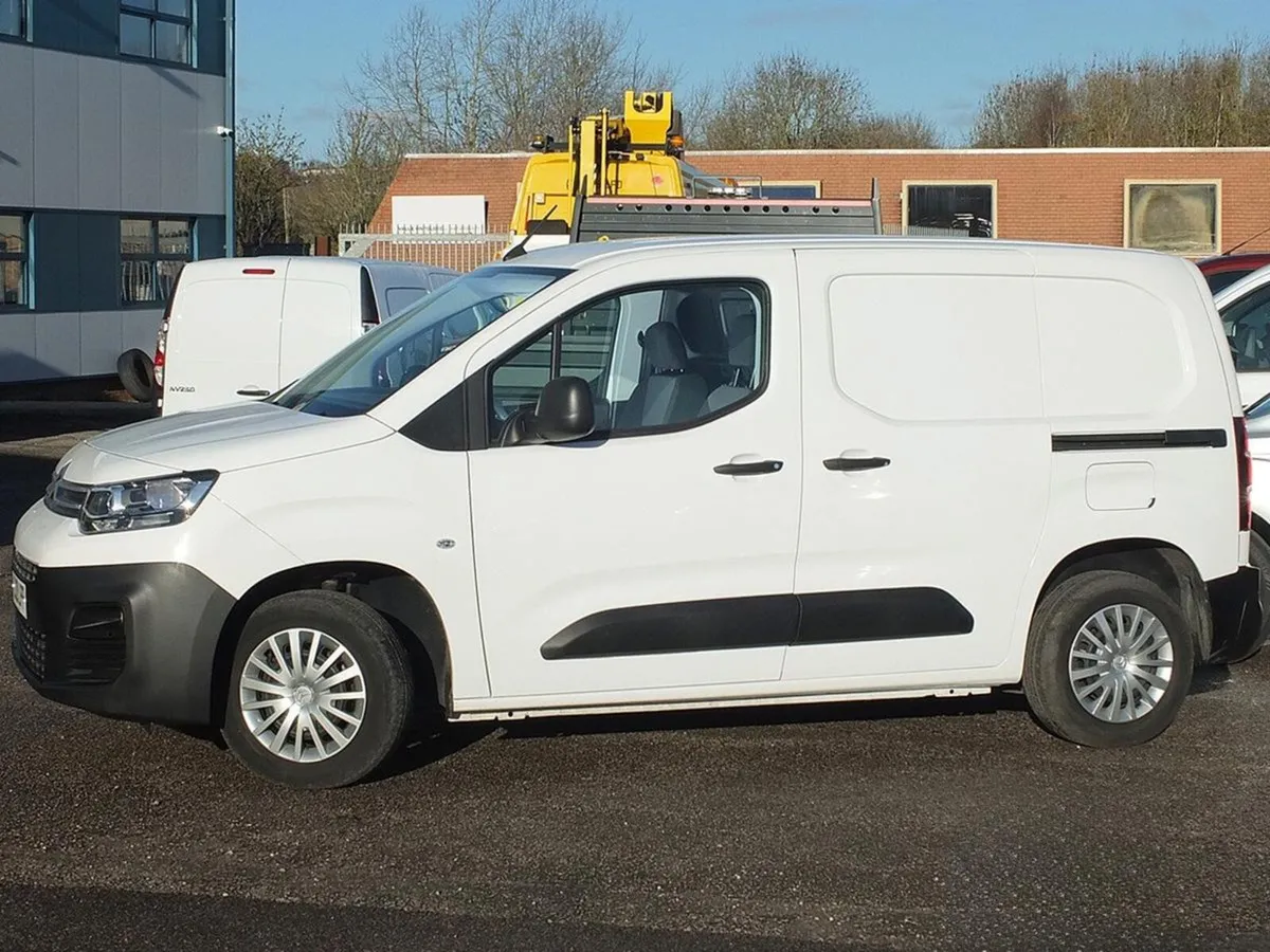 2021 Citroen Berlingo Small Panel Van - Image 2