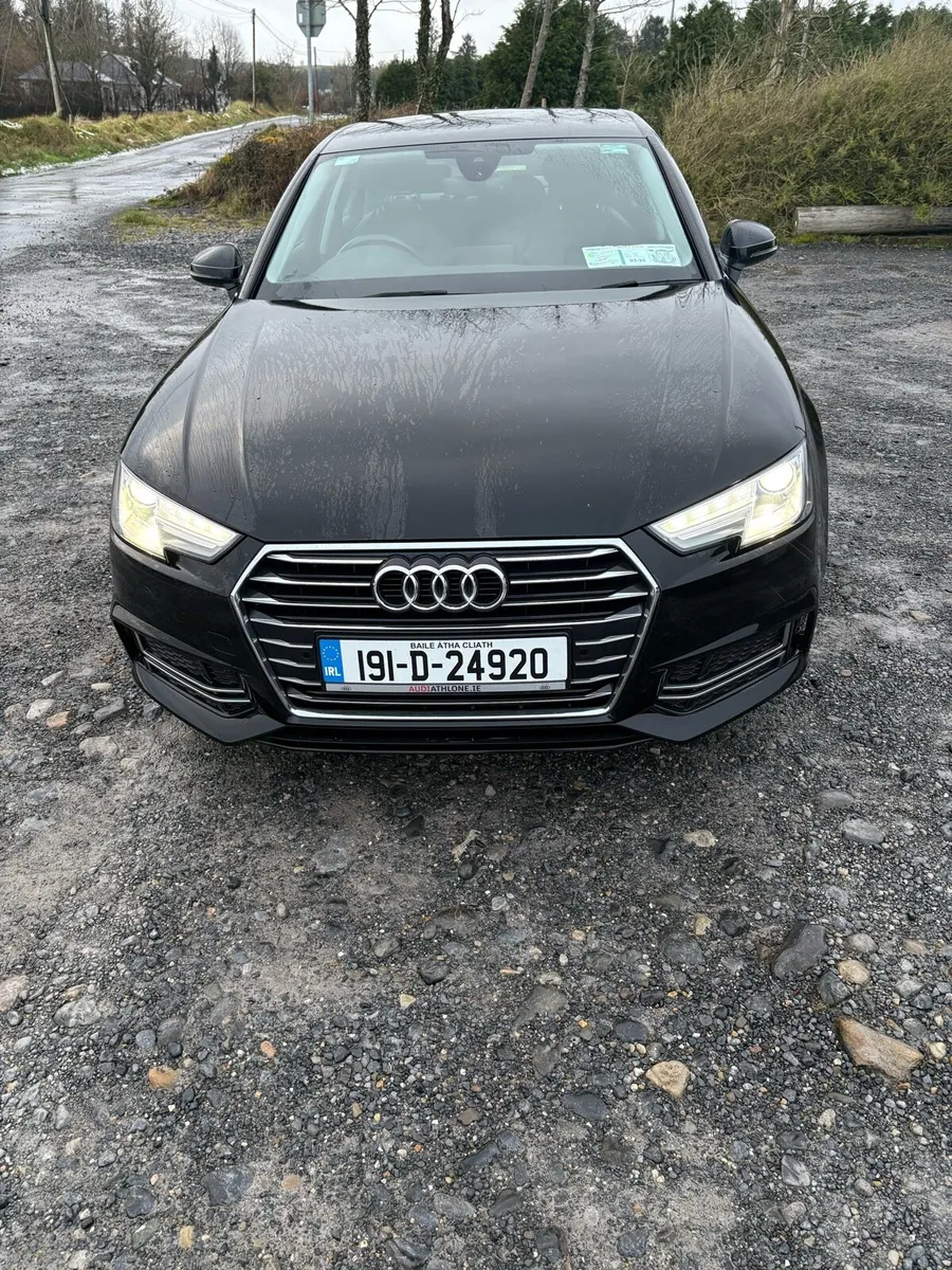 Audi A4 2019 Diesel - Image 3