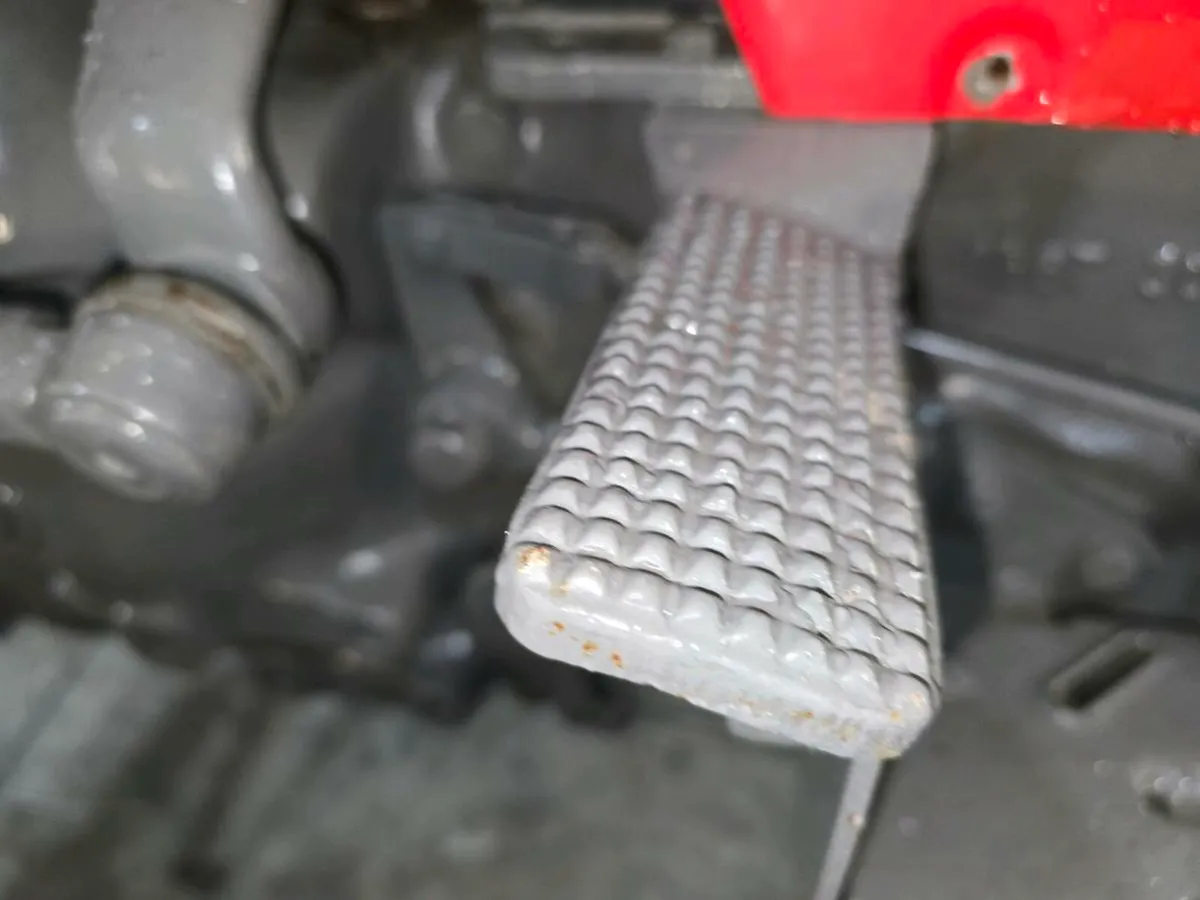 168 multi-power massey ferguson vintage tractor - Image 3