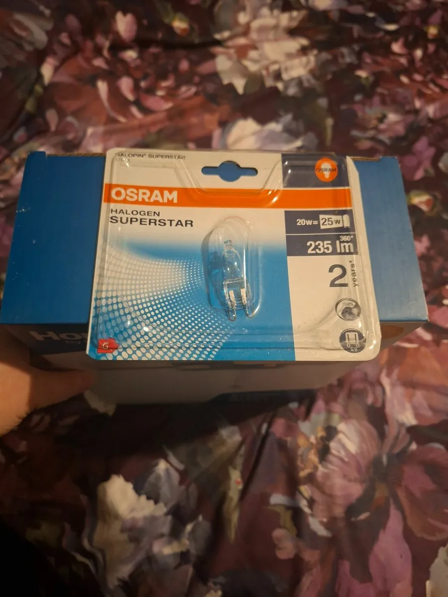 Bathroom light with bulb - Image 2