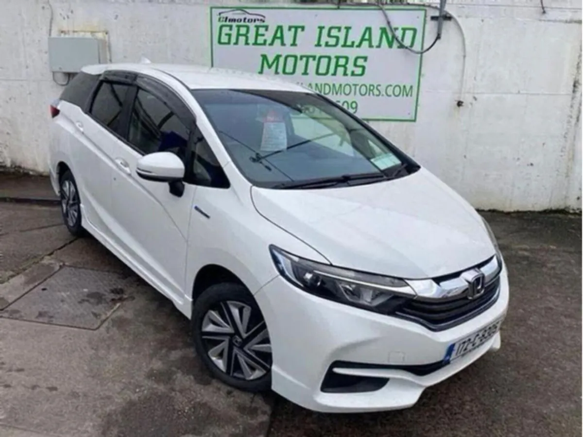 Honda Shuttle 1.5i Petrol Hybrid Automatic - Image 1