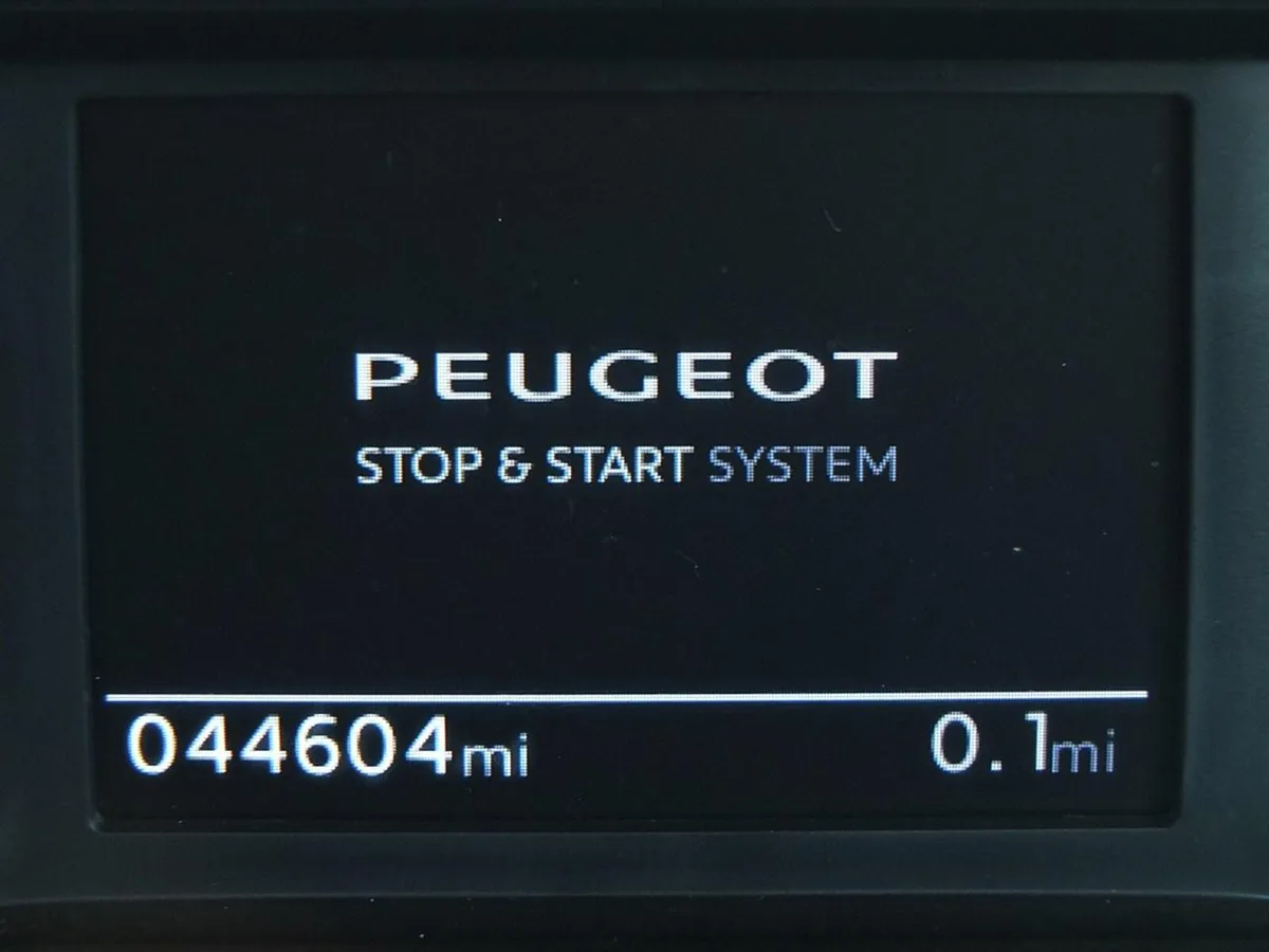 2023 Peugeot Partner Small Panel Van - Image 3