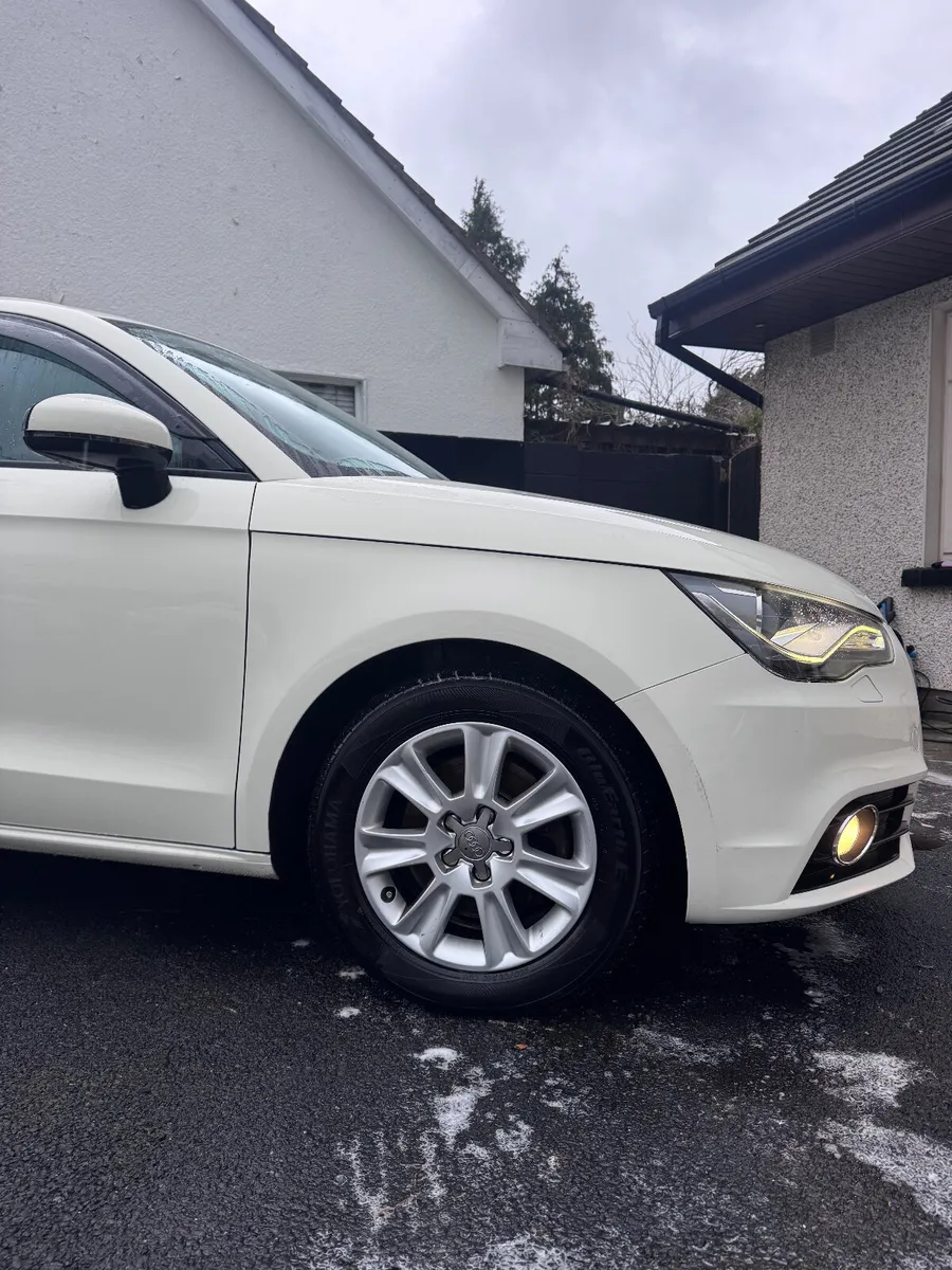 Audi A1 2011 1.4 Tsi auto - Image 2
