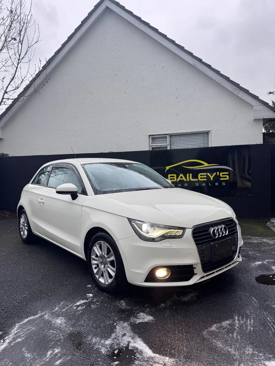 Audi A1 2011 1.4 Tsi auto - Image 1