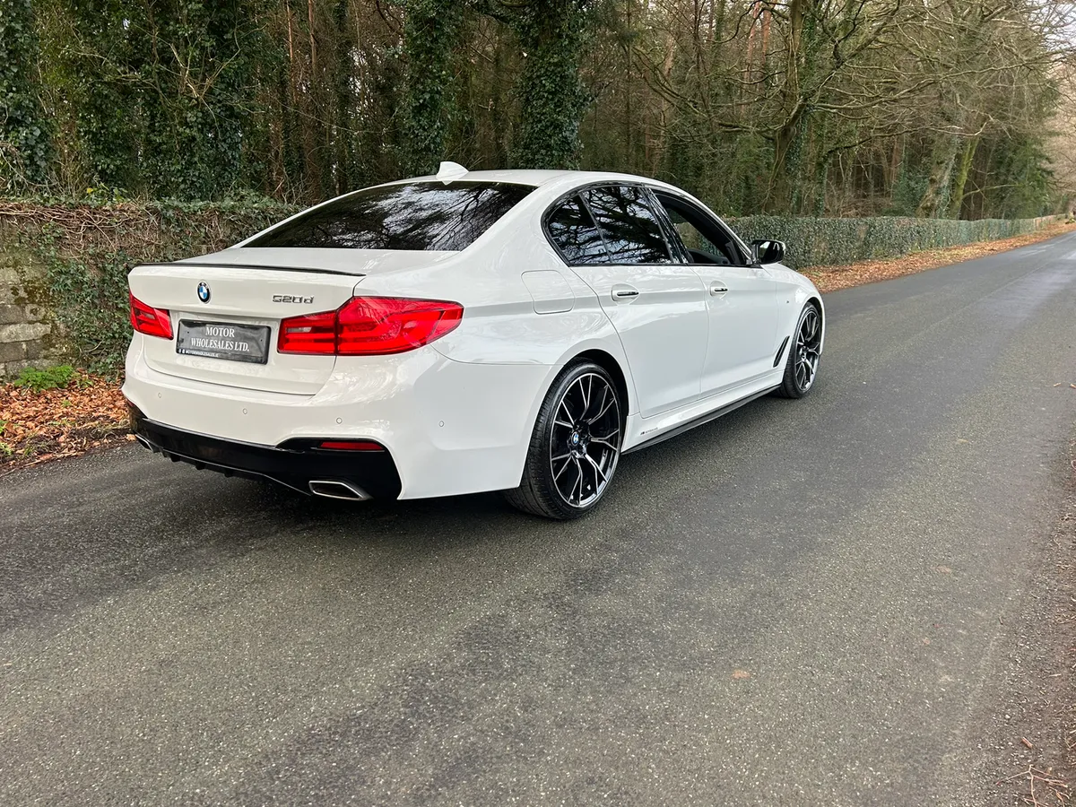 181 BMW 520D M SPORT ALPINE WHITE LOW KMS - Image 2
