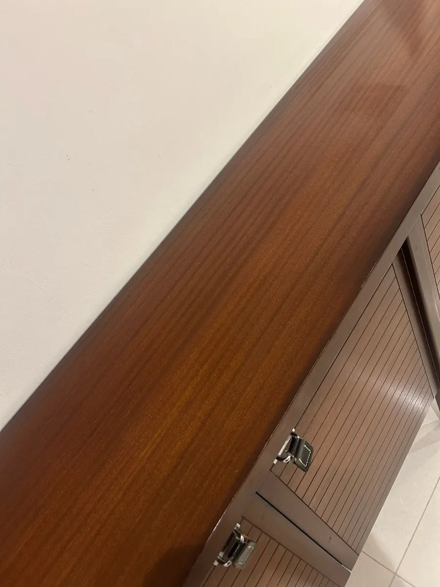 Mid century rosewood & teak sideboard credenza - Image 4