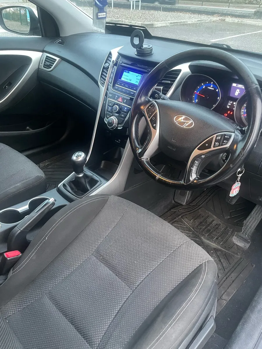 Hyundai i30 pro van - Image 2