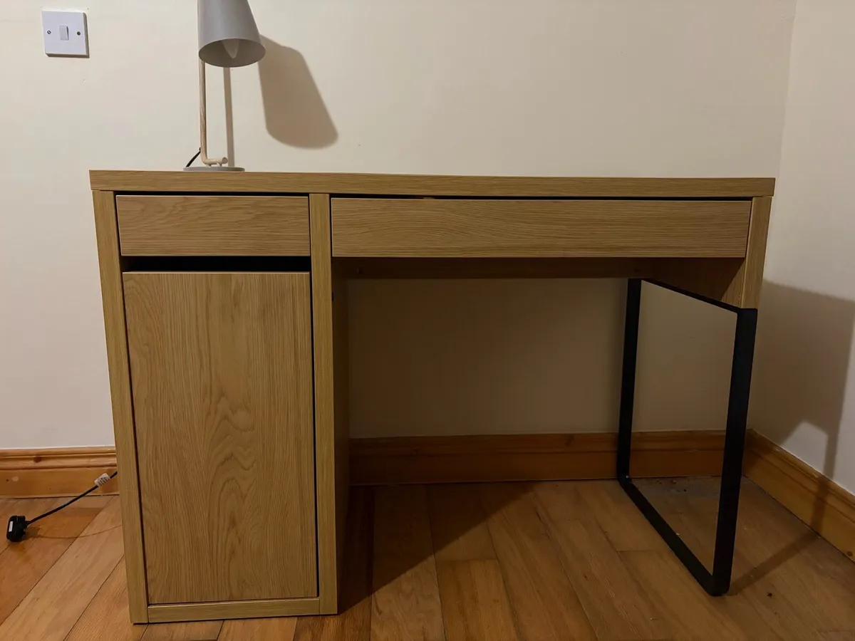 Desk and chair - Image 2