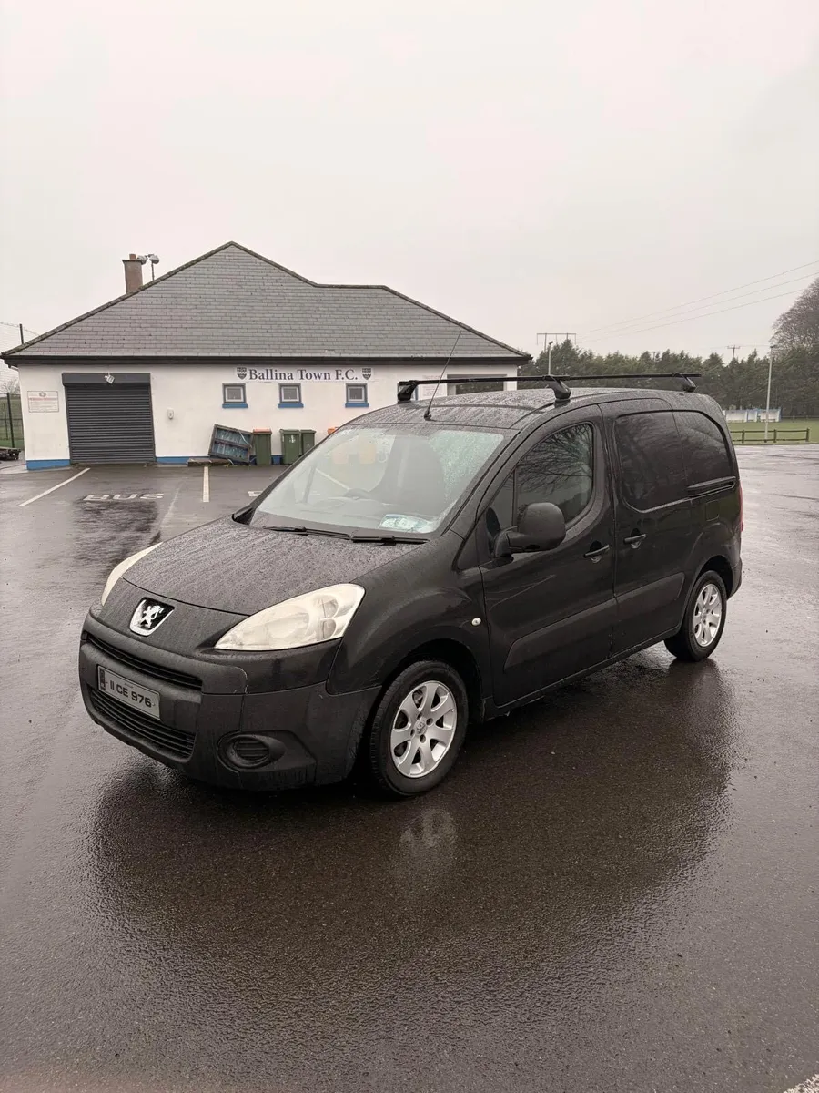 Peugeot partner 2011 1.6 diesel - Image 1