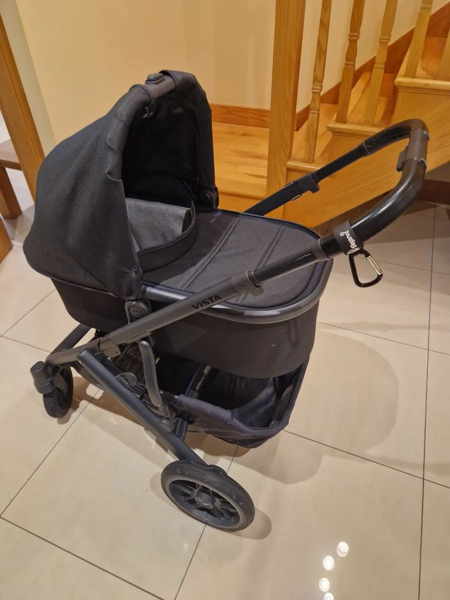 Uppababy Vista V2 pushchair - Image 2