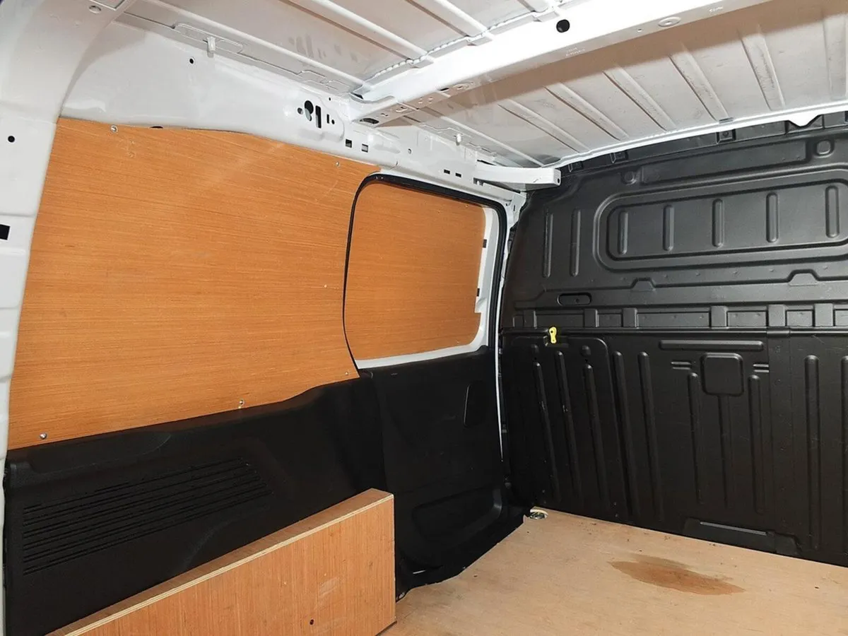2023 Citroen Berlingo Small Panel Van - Image 3