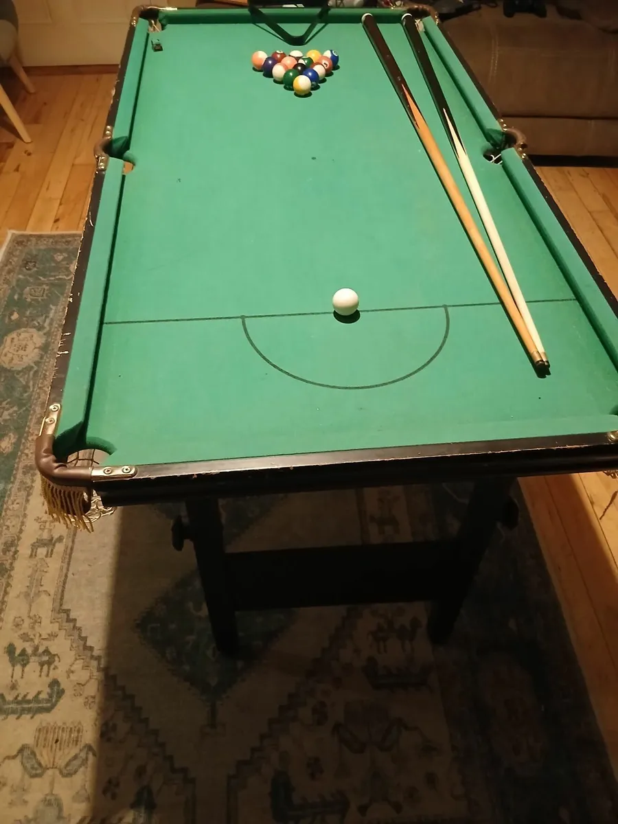 Pool table - Image 2