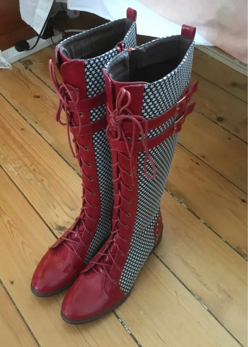 BRAND NEW Red and White Tall Knee Boots, Size 40/7 - Image 2
