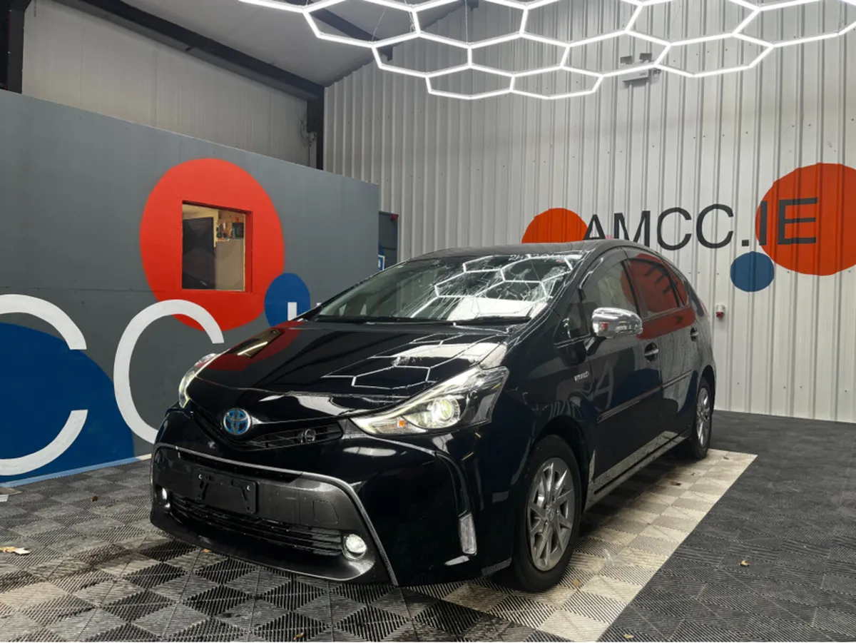 Toyota Prius 1.8 HYBRID 7 SEATER / 53k KMs / Cruis - Image 3