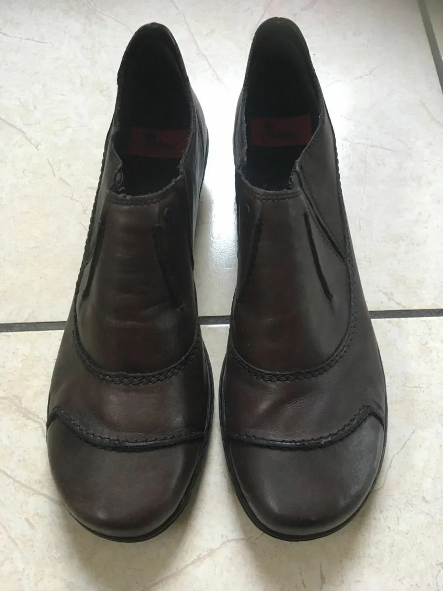 BRAND NEW Rieker Anti-Stress Leather Shoes, 41 / 7 - Image 1