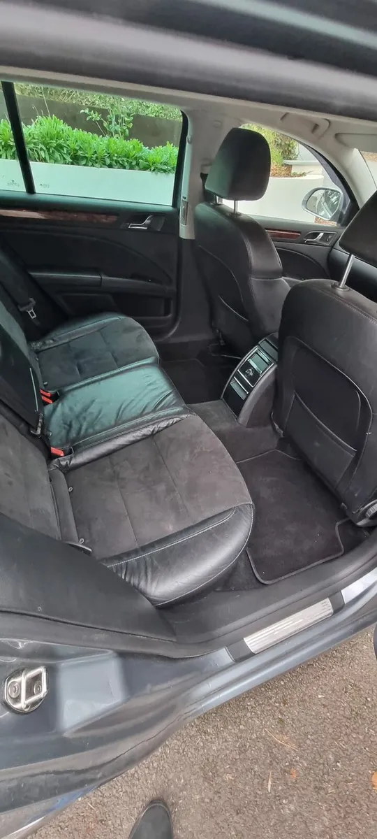 Skoda Superb - Image 4