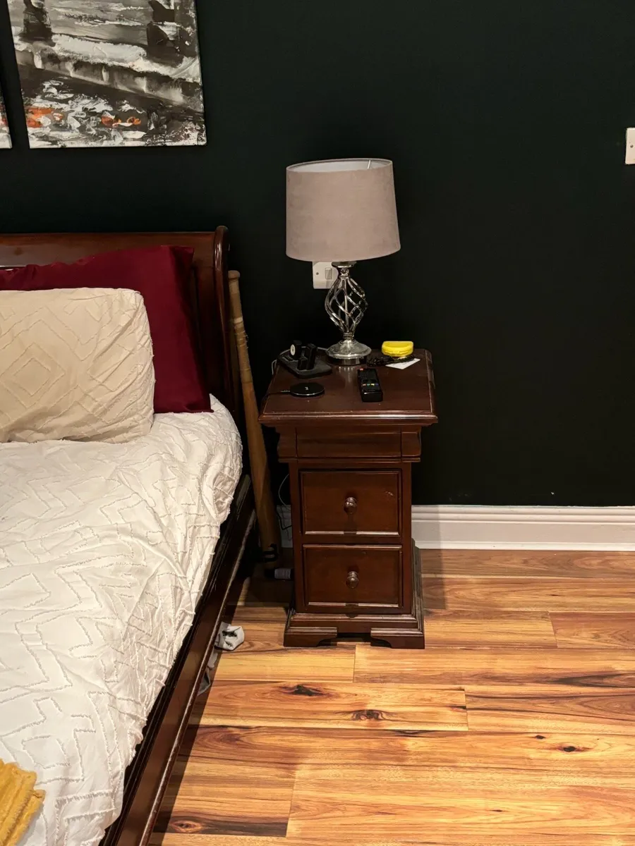 Bedroom furniture - Image 2