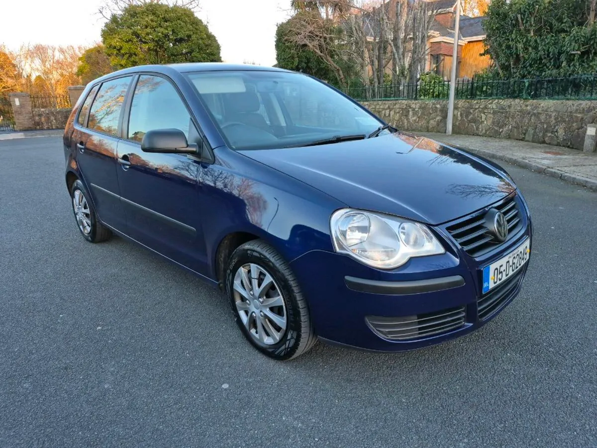 VW POLO**VERY LOW MILEAGE**LIKE NEW** - Image 2