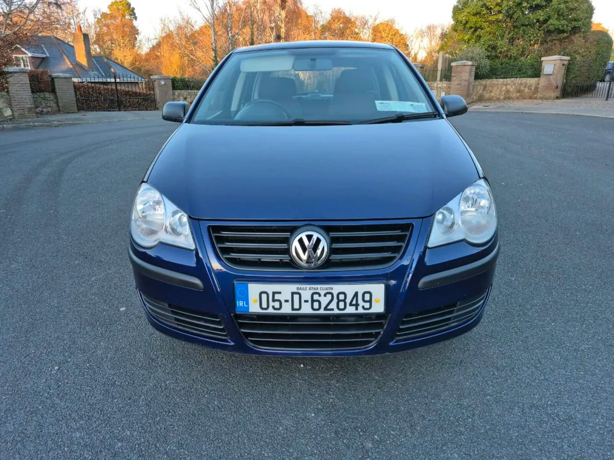 VW POLO**VERY LOW MILEAGE**LIKE NEW** - Image 3
