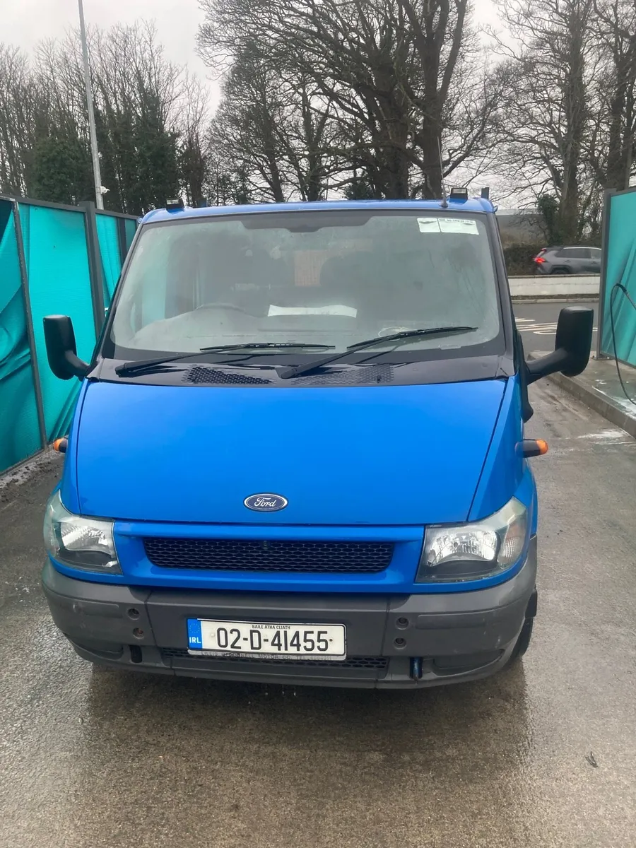02 Ford Transit Crew cab 6 seater - Image 2