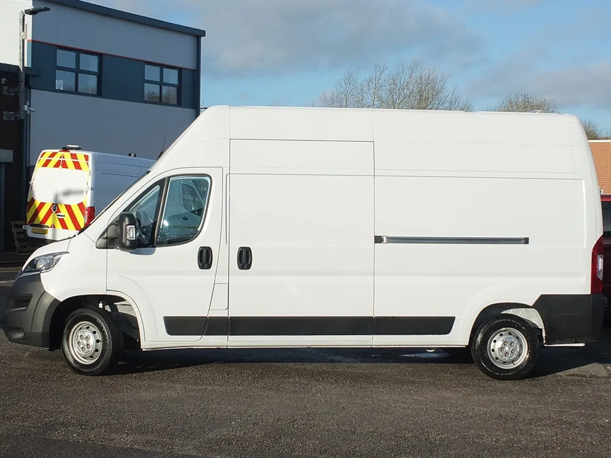 2023 Citroen Relay High Roof Panel Van - Image 1