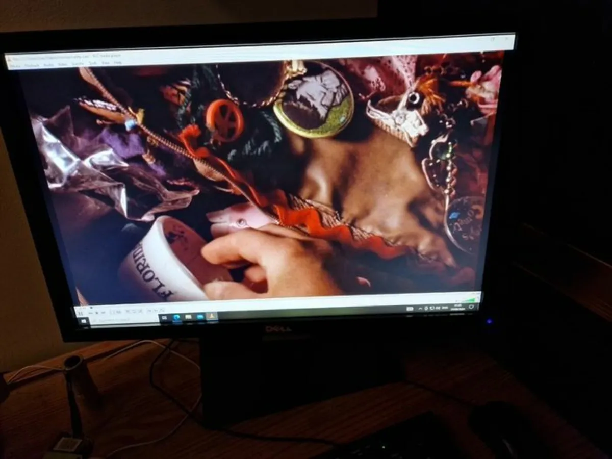 Dell i5 Desktop PC Bundle, 8GB RAM, 22" Monitor - Image 2