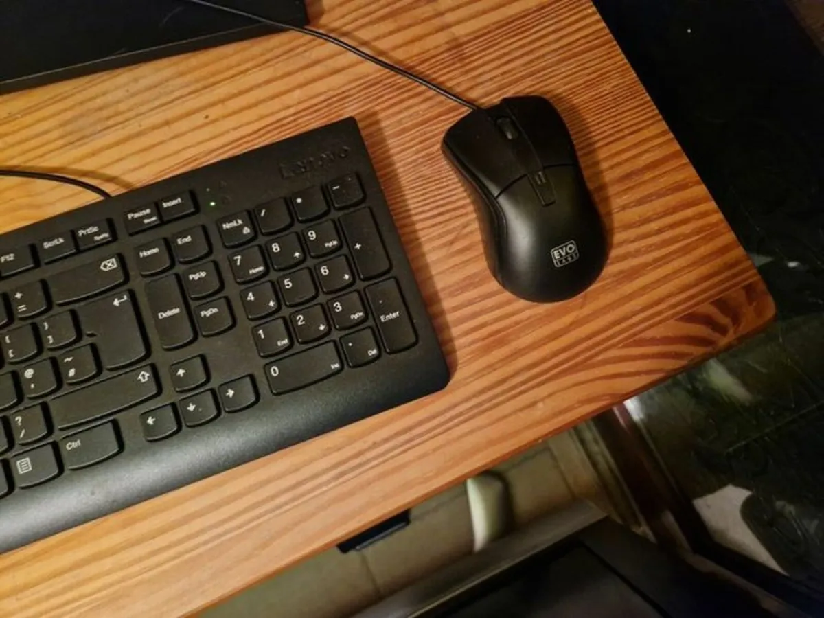 Dell i5 Desktop PC Bundle, 8GB RAM, 22" Monitor - Image 3