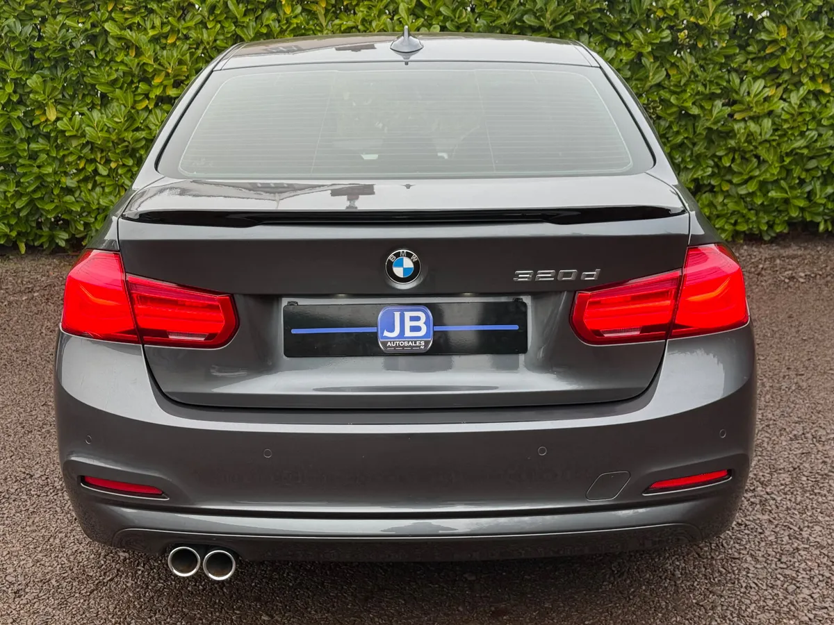 BMW 320D F30 2017 - Image 3
