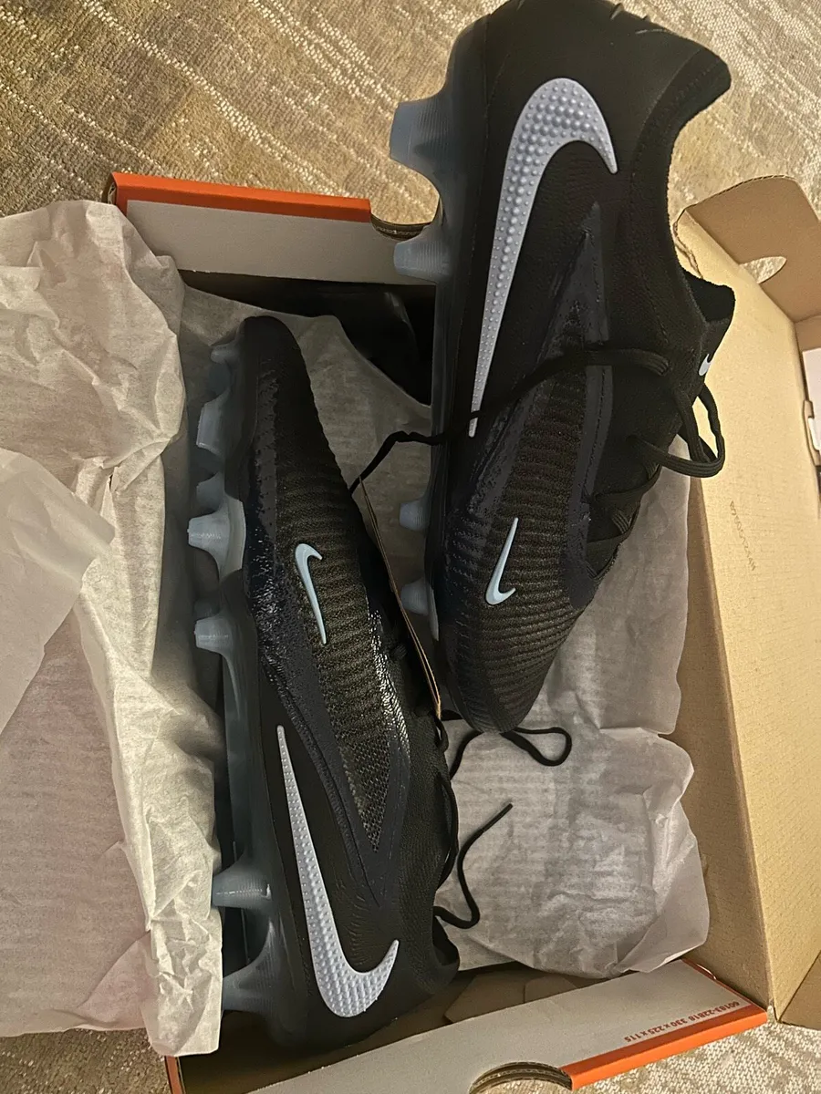 Football boots - Image 2