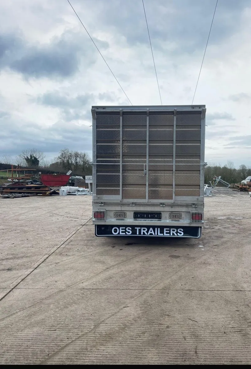 New 26ft OES cattle trailer - Image 3