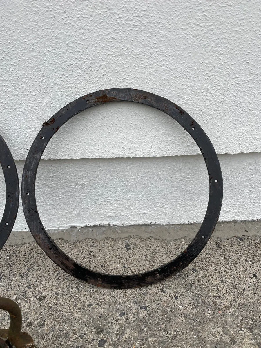 Cast iron rings and door stoper kettle - Image 4