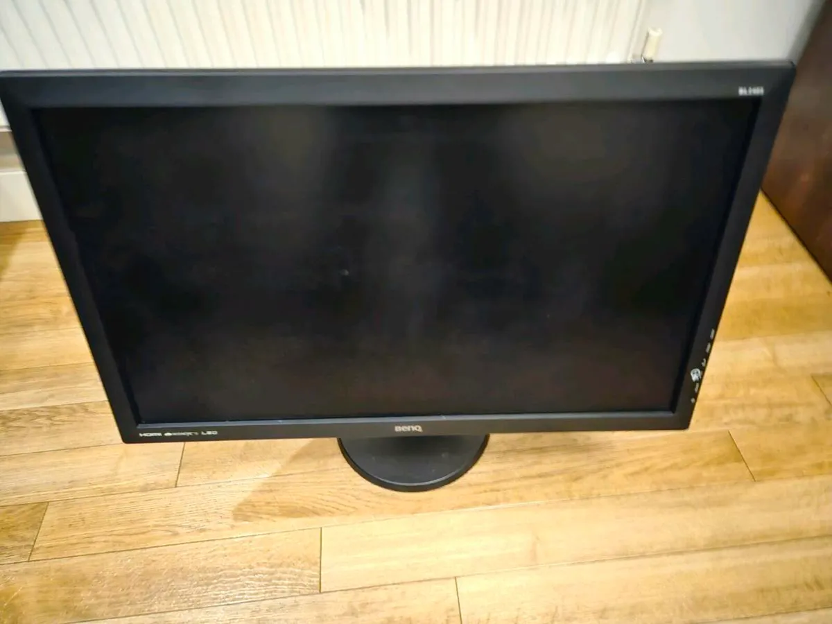 Monitor - Image 1