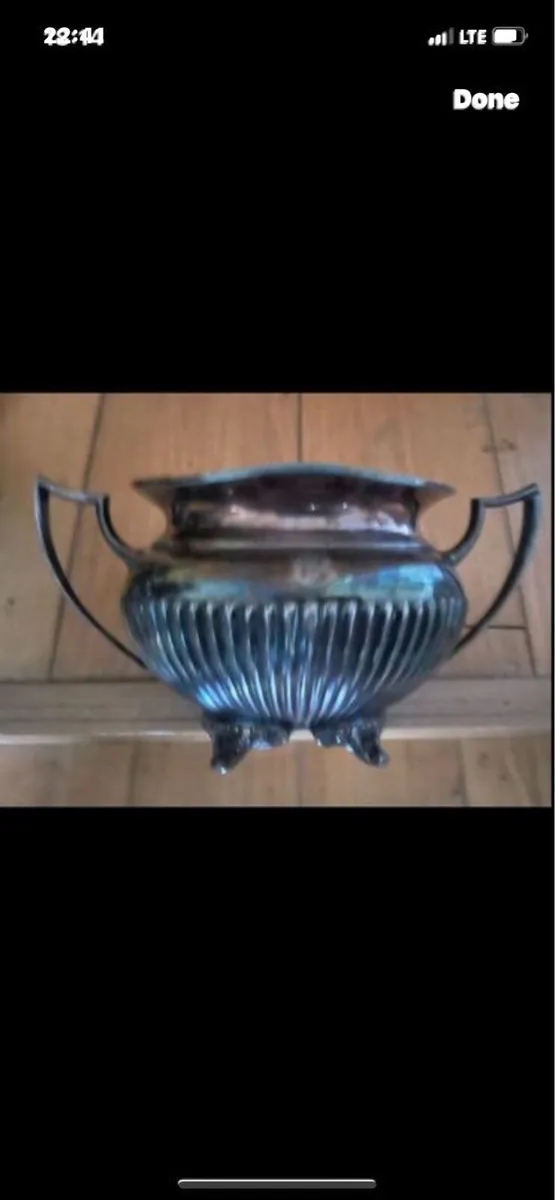 Silver plated teapot,sugar bowl and jug - Image 1