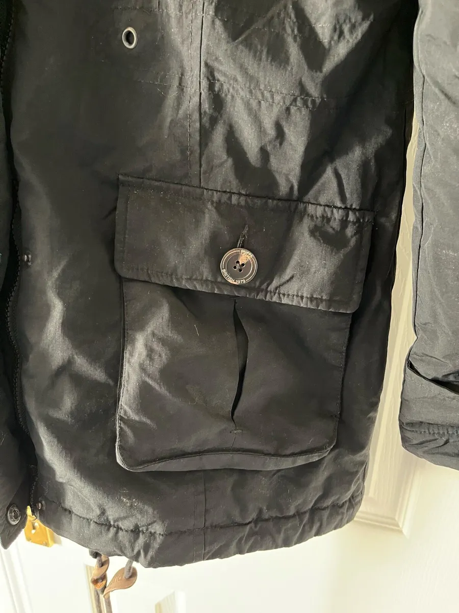 Puffa brand black parka - Image 4