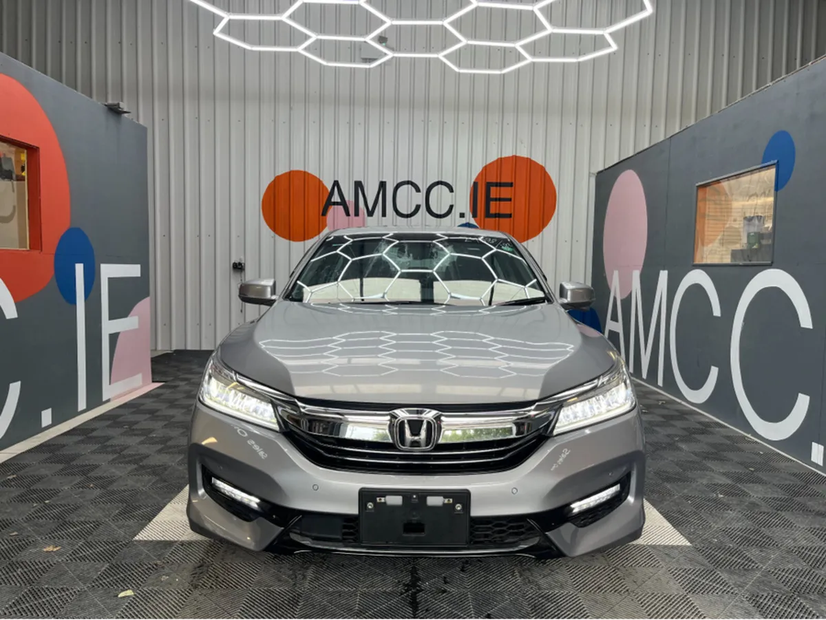 Honda Accord 2.0 HYBRID / 99k KMs / REVERSE CAMERA - Image 2
