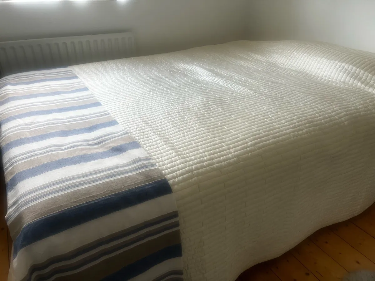 Bed 5 ft double - Image 1