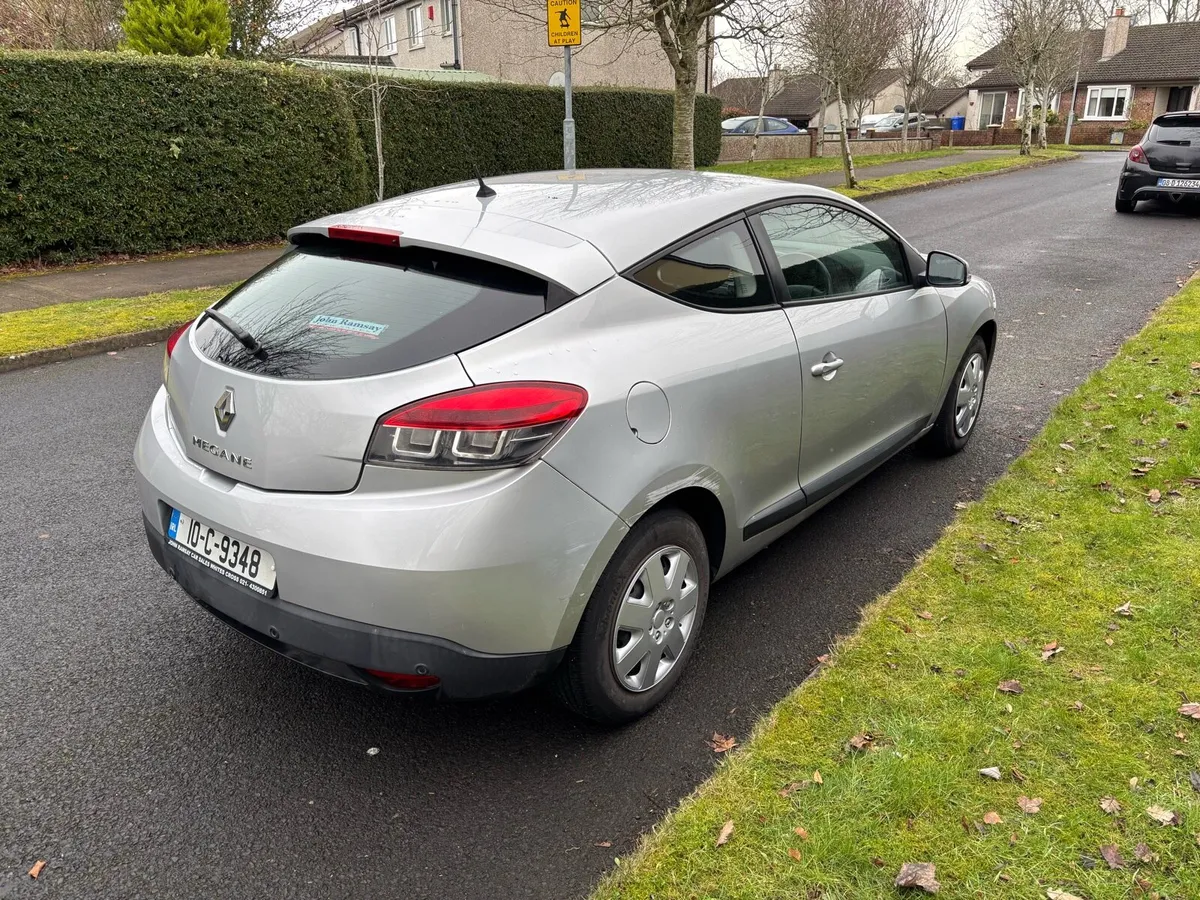 Renault Megane Coupe Low miles - Image 3