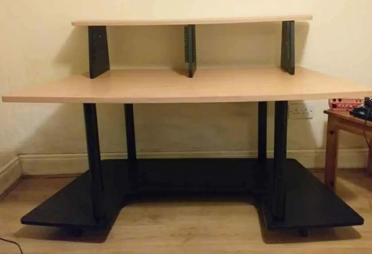 Studio RTA Creation Station - Image 1