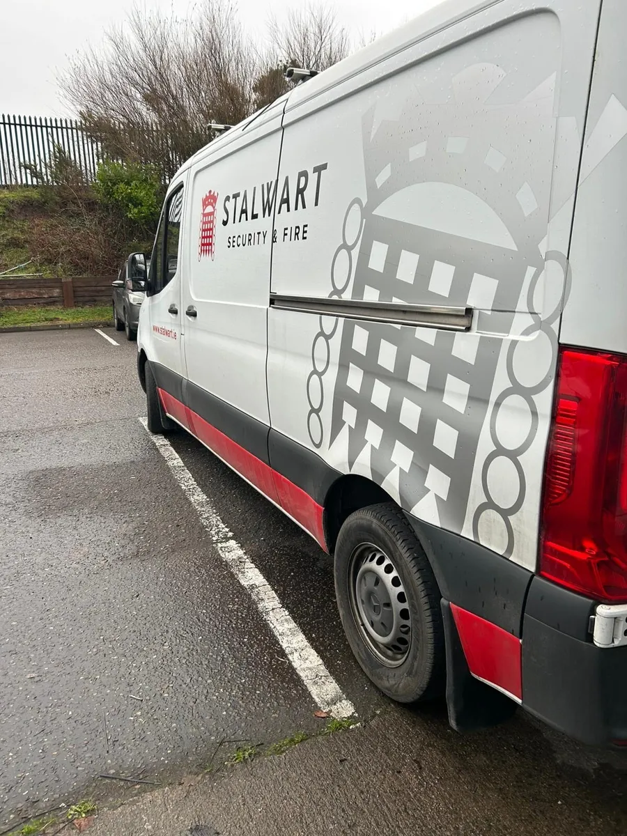 Mercedes sprinter van - Image 2