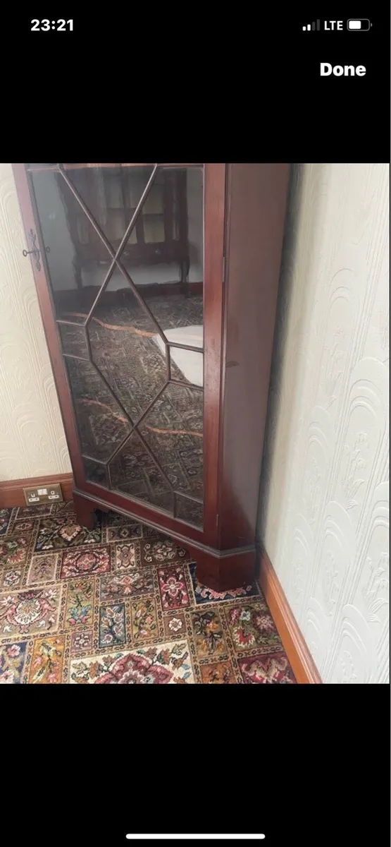 Antique corner cabinet - Image 3