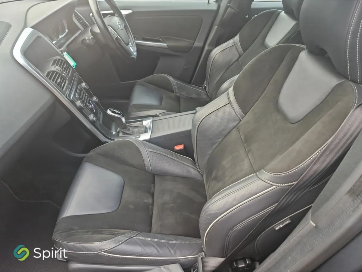 Volvo XC60 D4 (190hp) FWD R-Design, Auto, Alcantar - Image 4