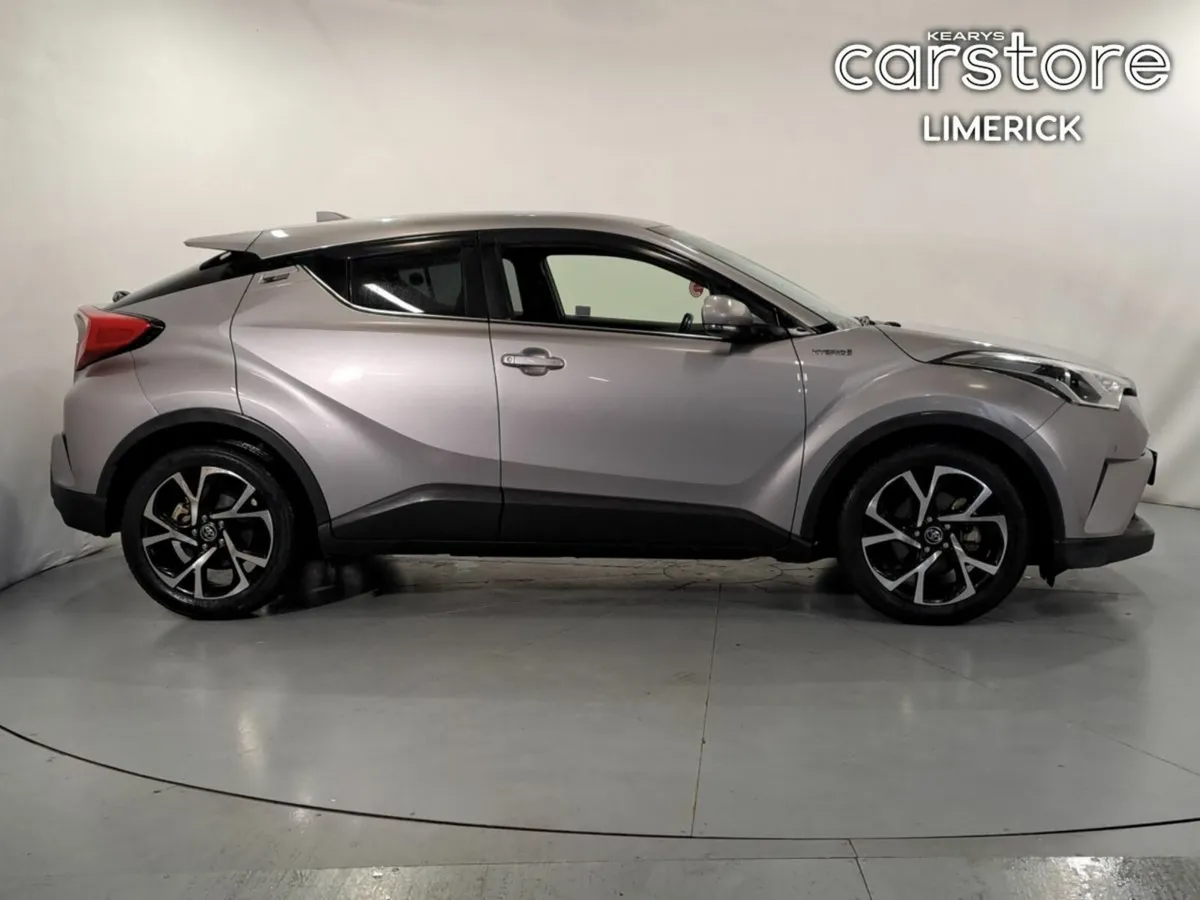 Toyota C-HR 1.8 PET HYBRID - Image 2