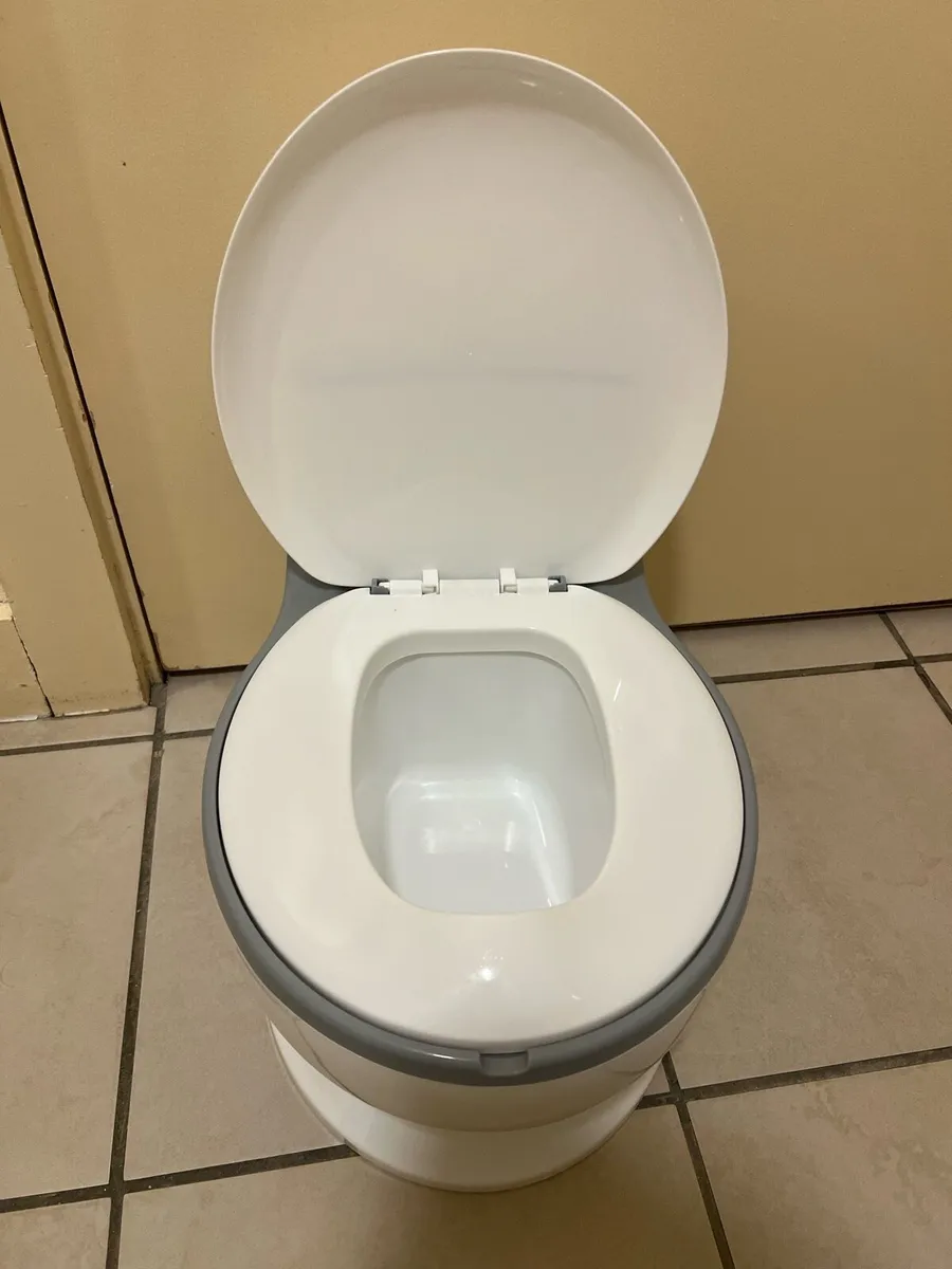 Potty - Image 1