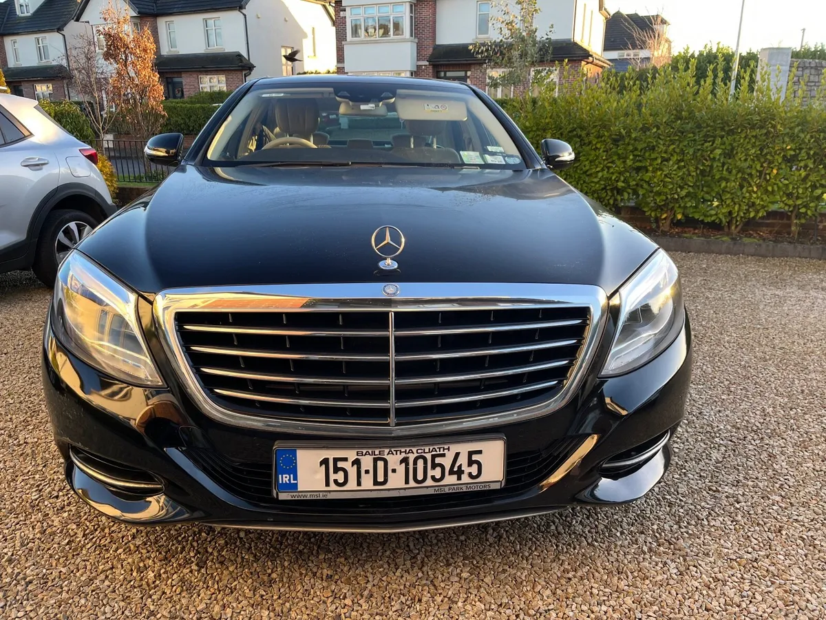 Stunning Mercedes-Benz S300 Bluetec Diesel Hybrid - Image 3