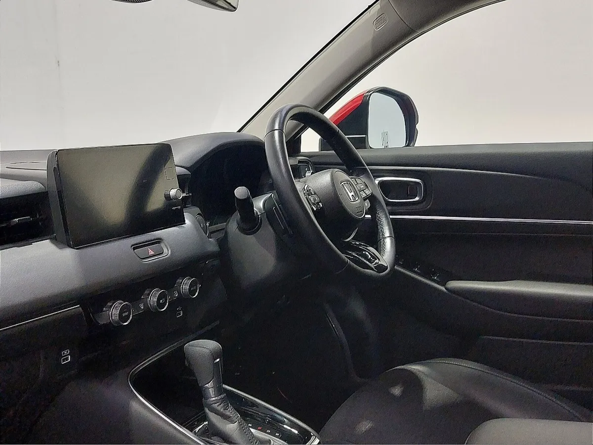 Honda HR-V Hr-V Hatchback Advance - Image 2