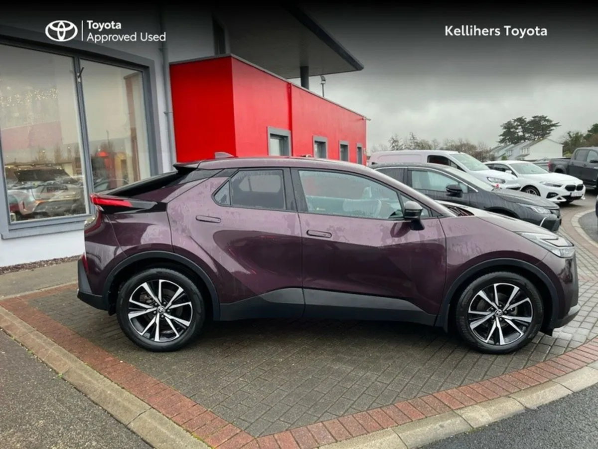 Toyota C-HR Hybrid Sport - Image 3