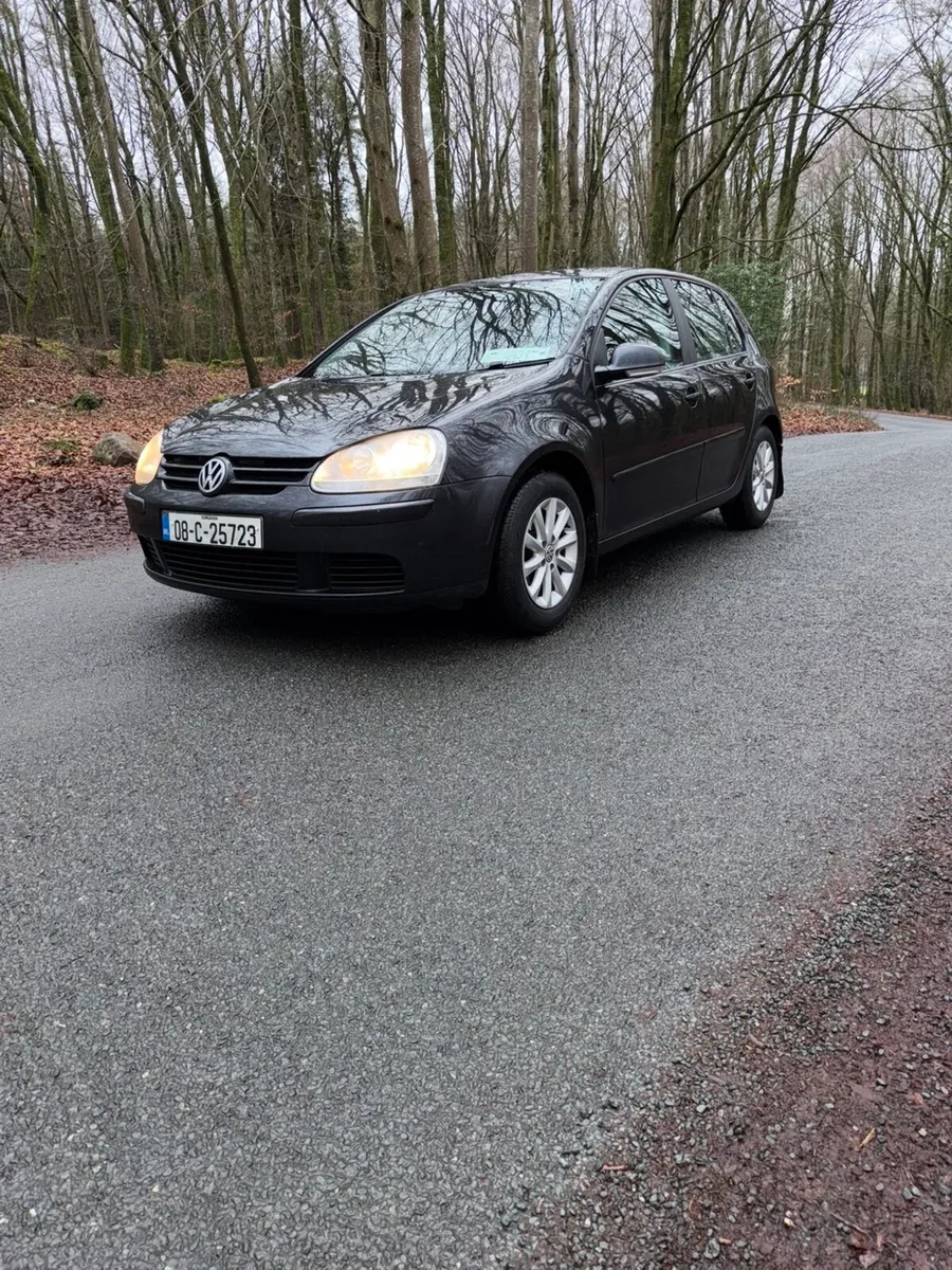 Golf Mk 5 - Image 1