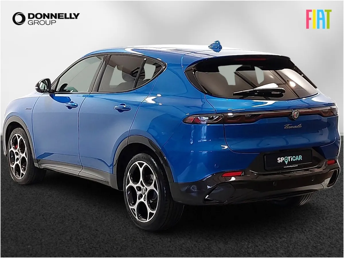 Alfa Romeo Tonale Hatchback Veloce - Image 2