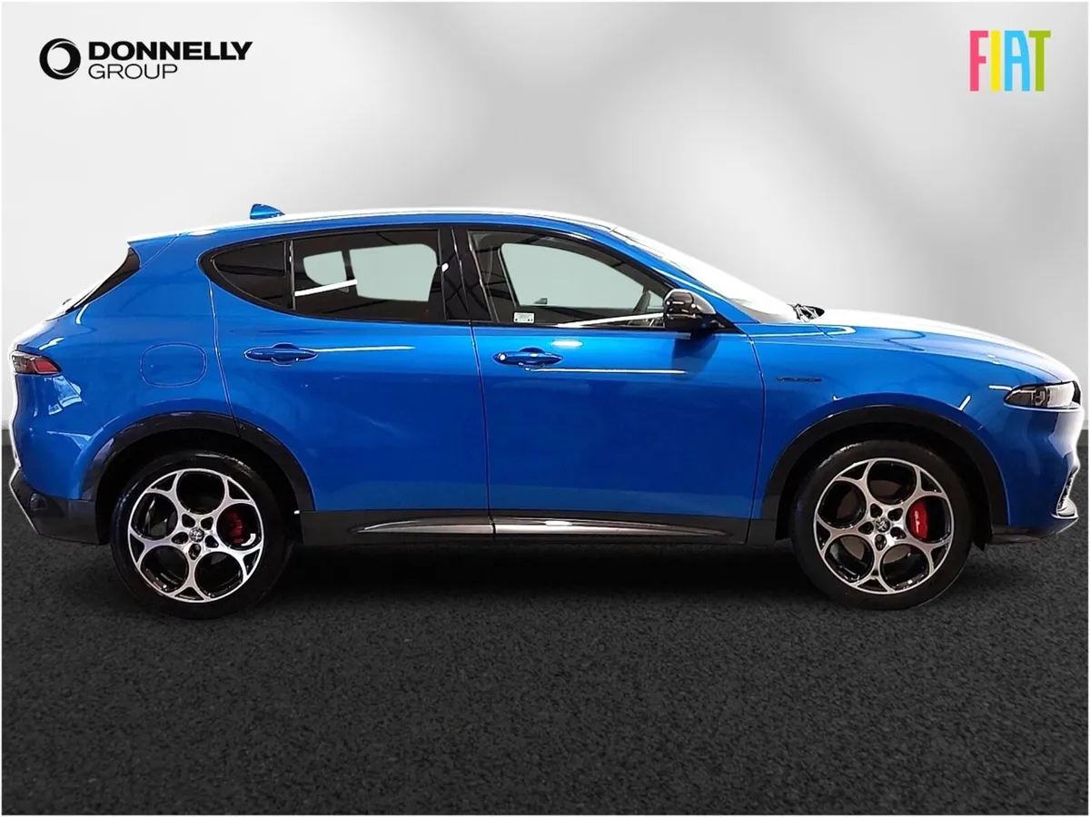 Alfa Romeo Tonale Hatchback Veloce - Image 3