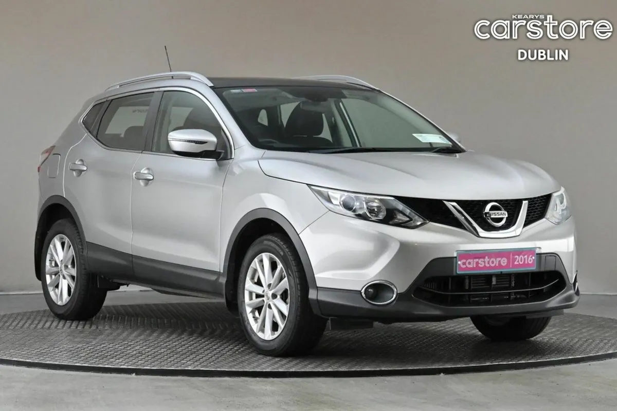 Nissan Qashqai 1.2 SV CVT MY16 **GLASS ROOF**SAT N - Image 1